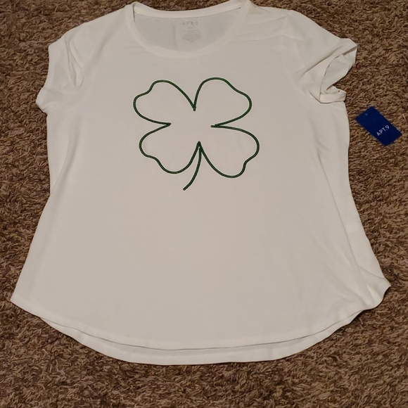 Apt. 9 Tops - Apt 9 St Patrick's day clover shirt